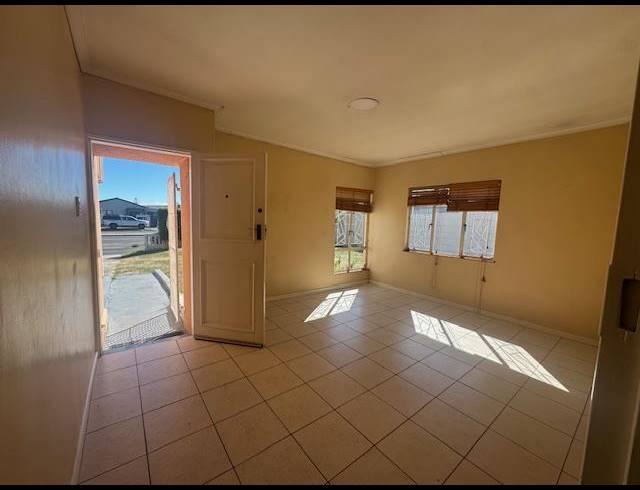 3 BEDROOM PROPERTY TO RENT IN BOTHASIG